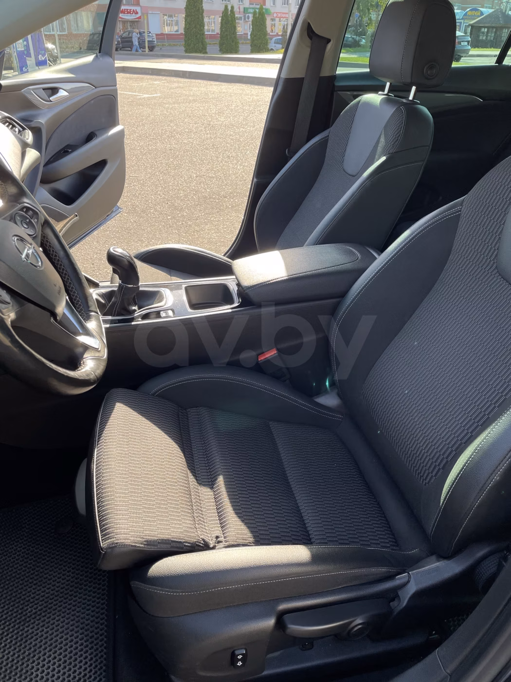 Opel Insignia фото 13
