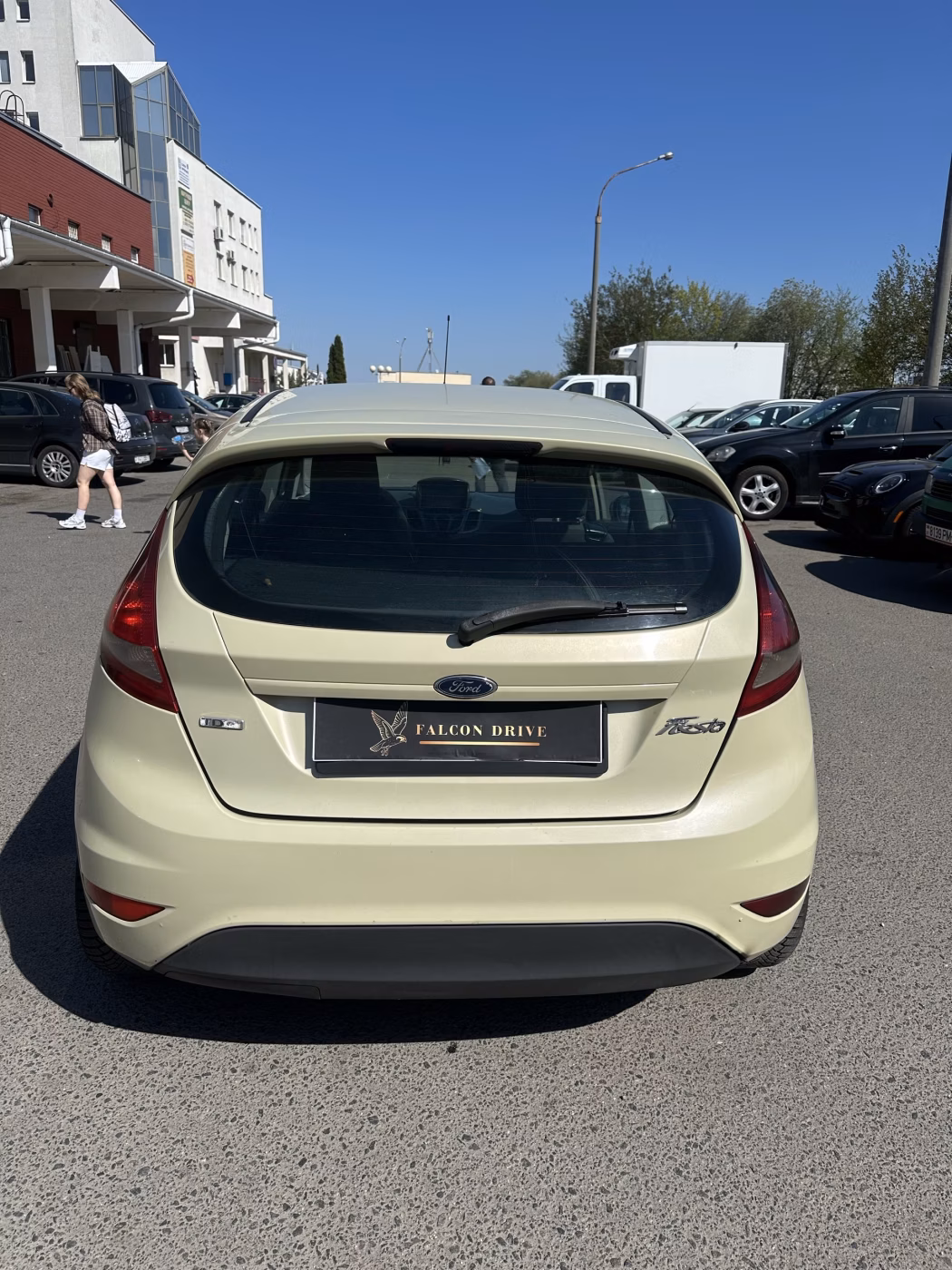 Ford Fiesta фото 6