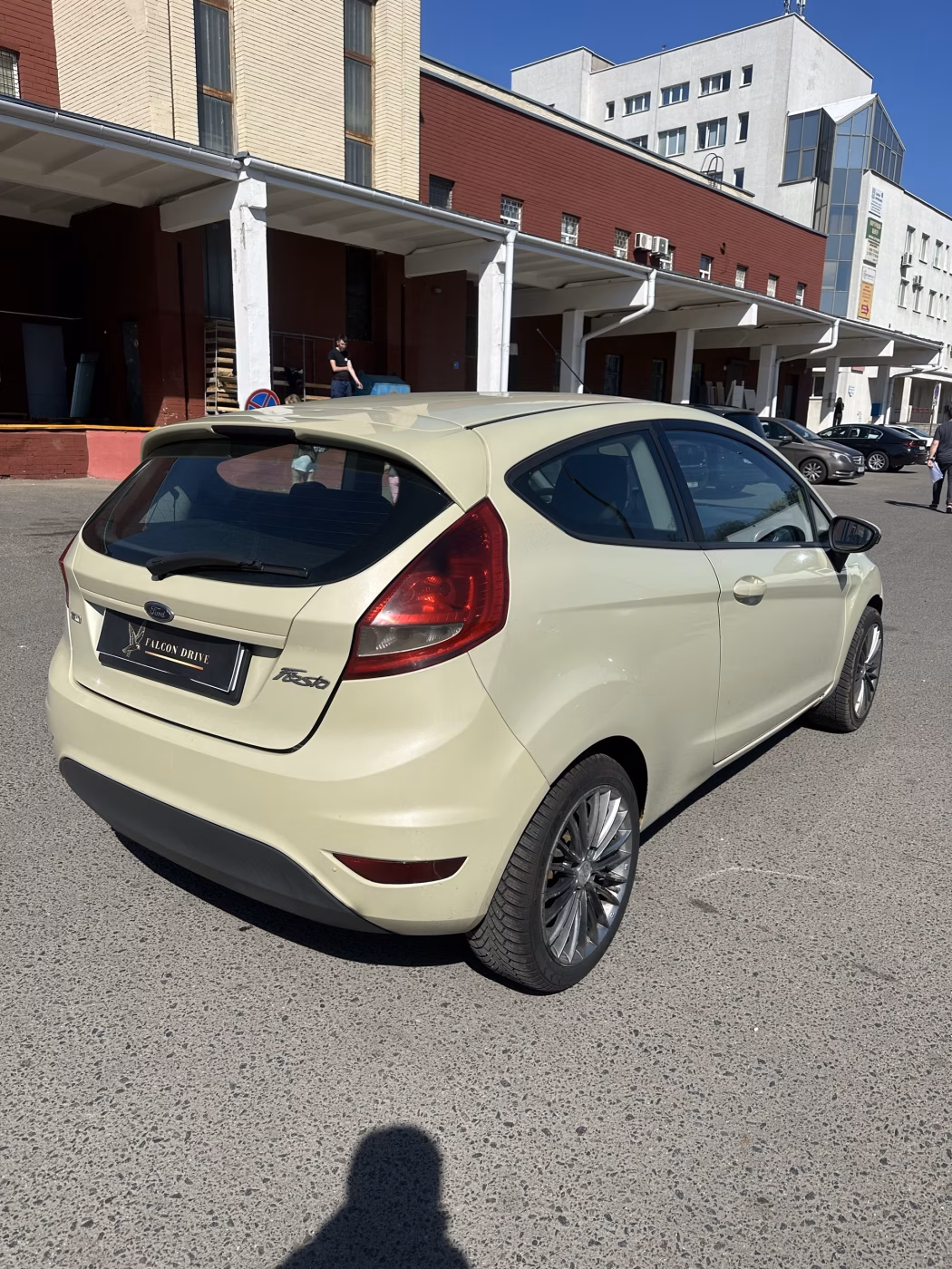 Ford Fiesta фото 7