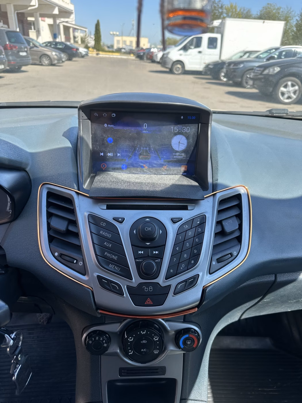 Ford Fiesta фото 16