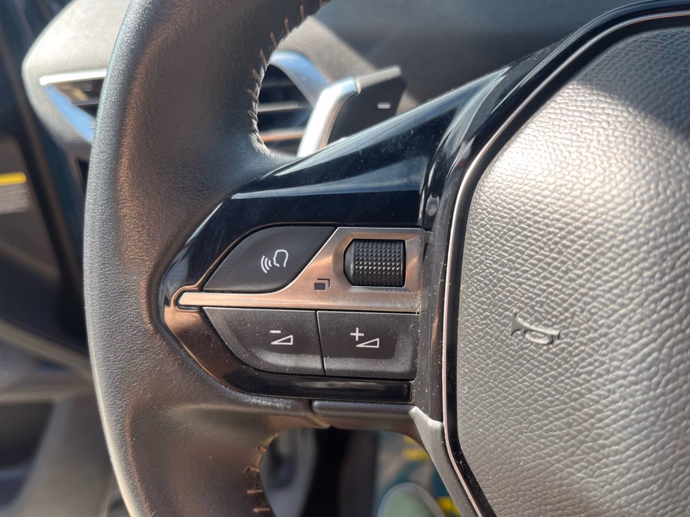Peugeot 3008 фото 10