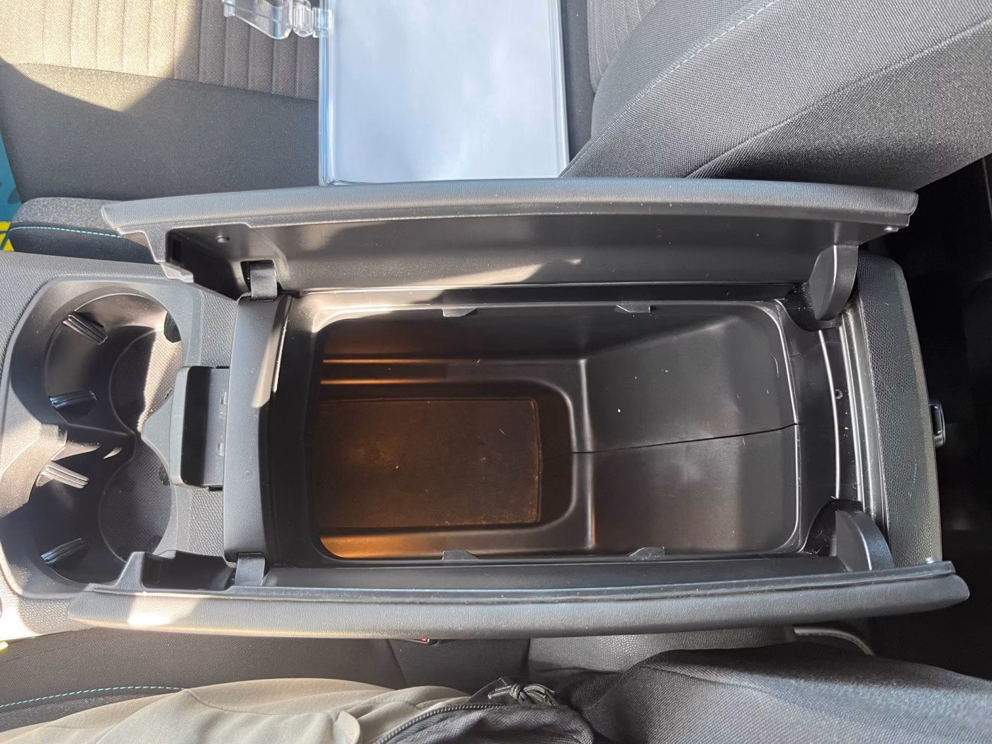 Peugeot 3008 фото 8