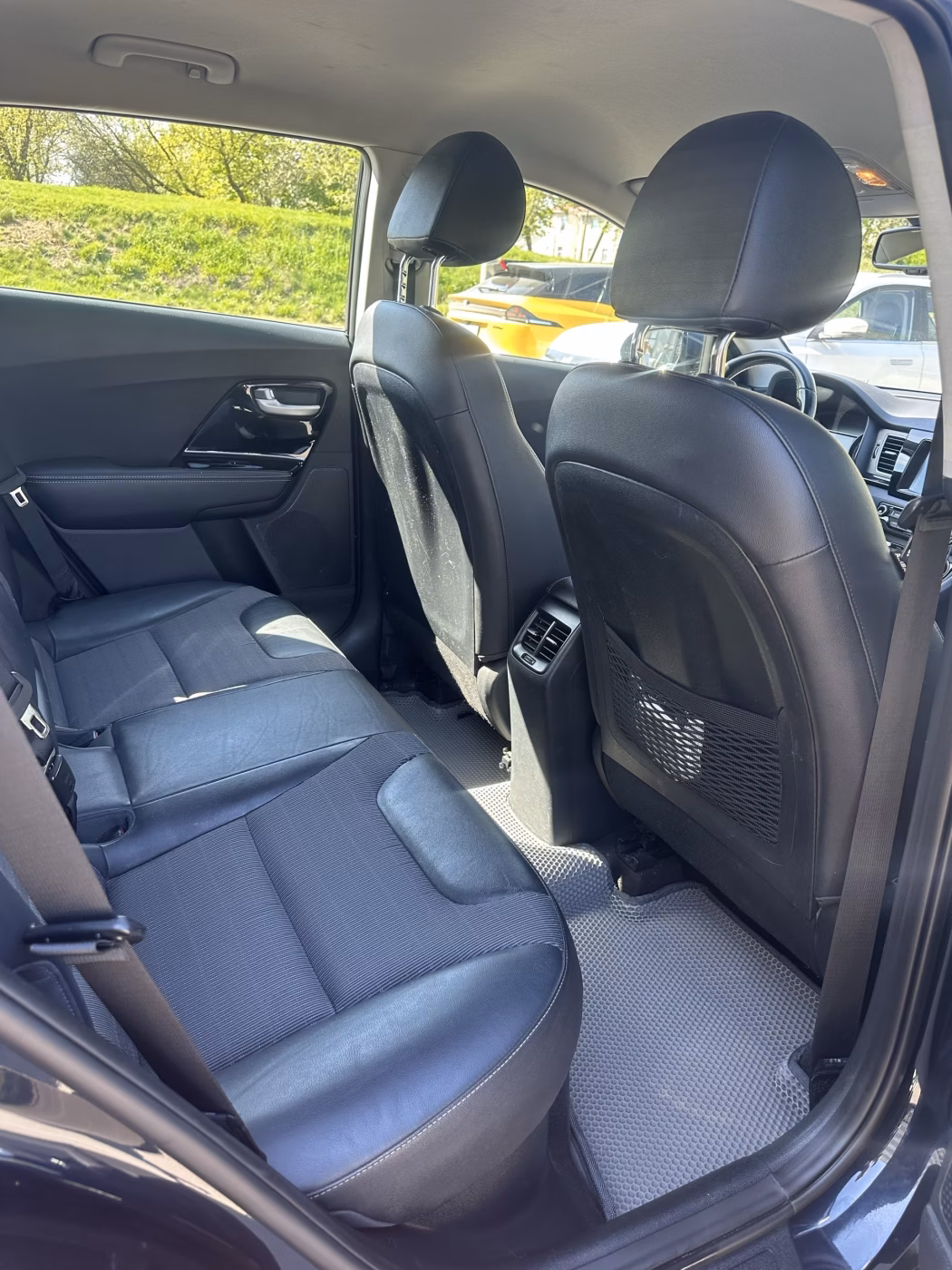 Kia Niro фото 10