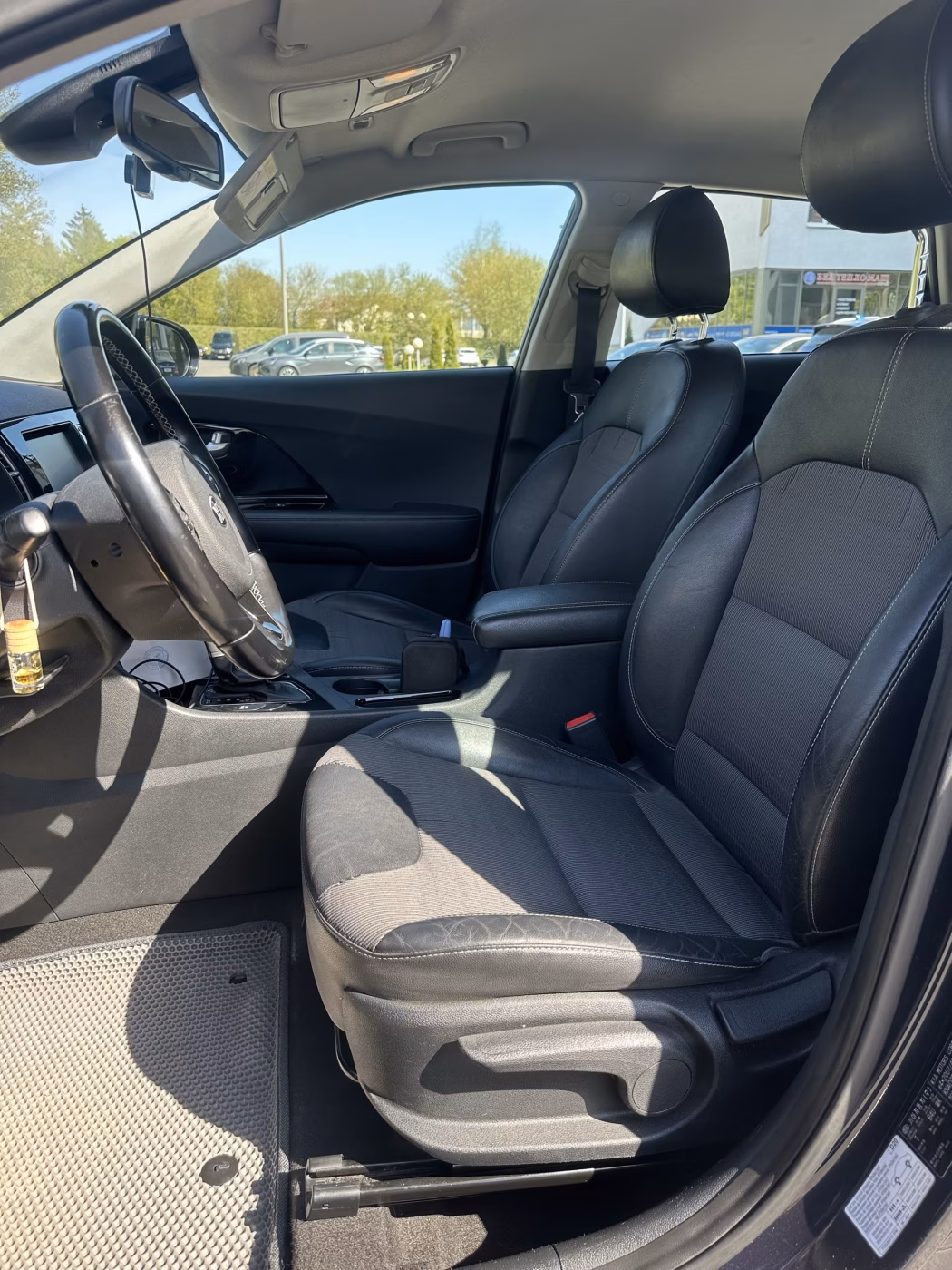 Kia Niro фото 14