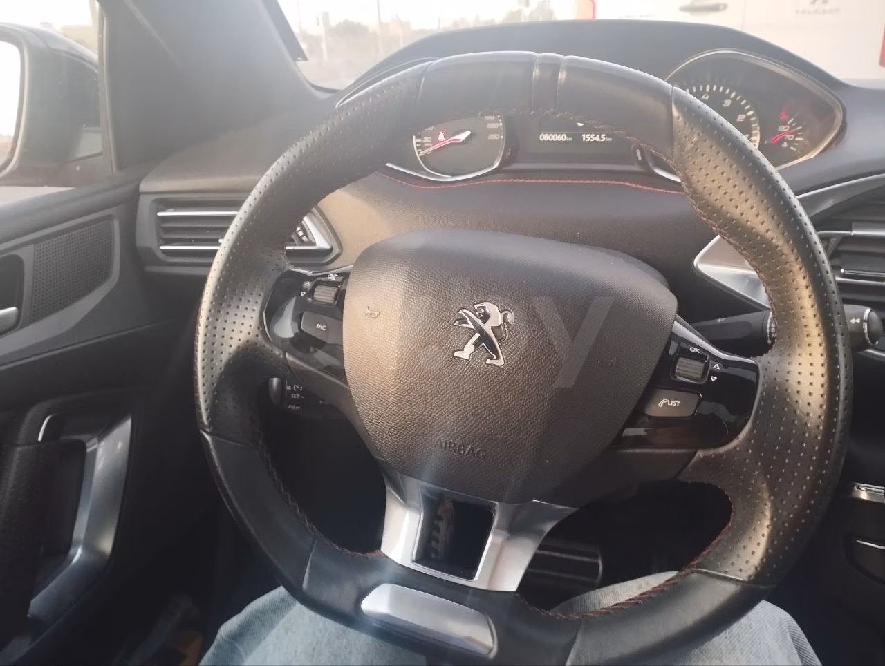 Peugeot 308 фото 5