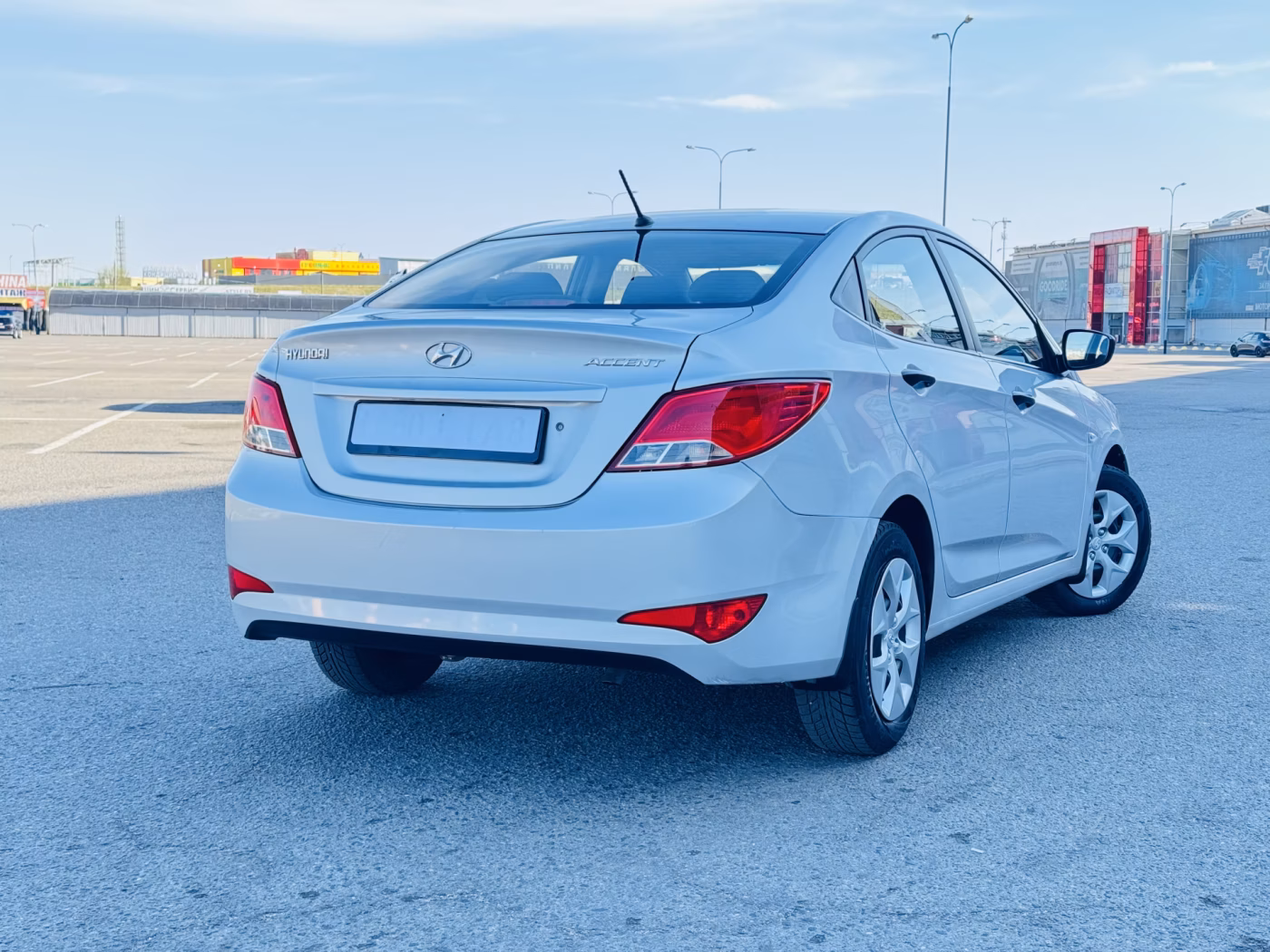 Hyundai Solaris фото 4