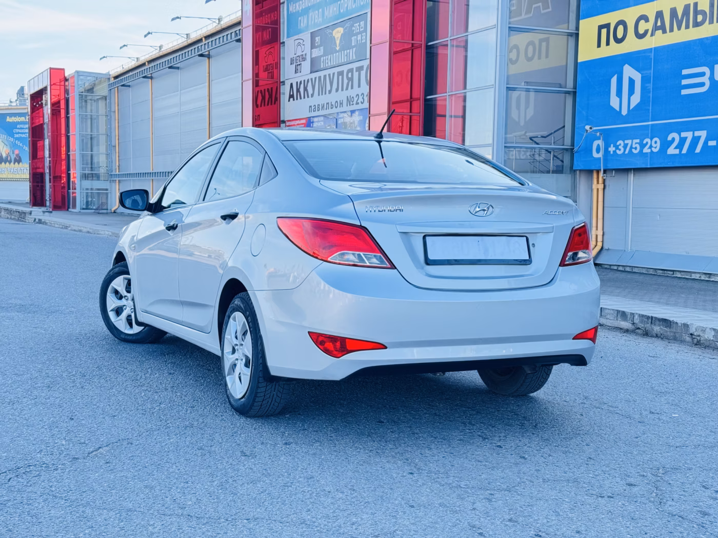 Hyundai Solaris фото 2