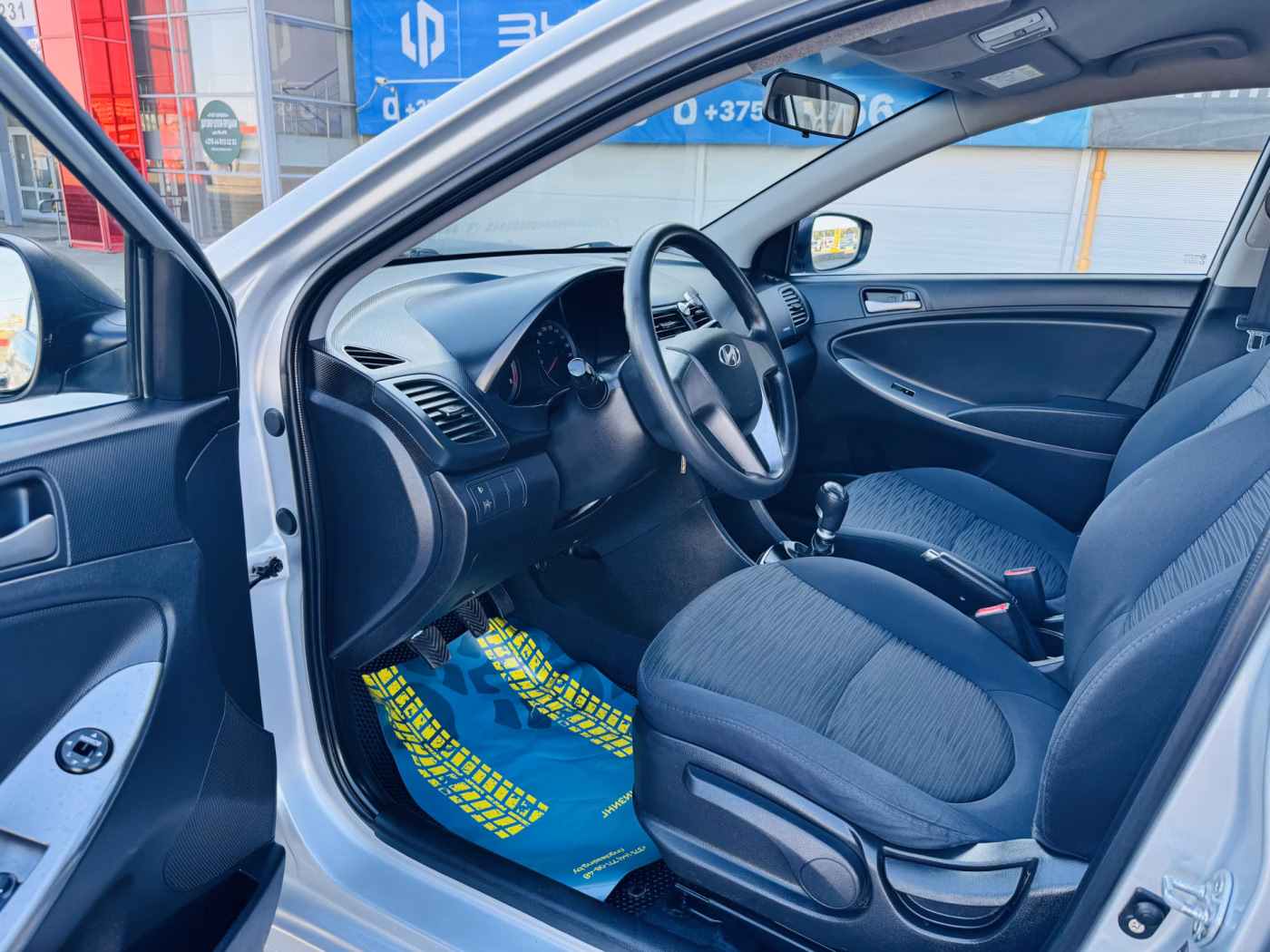 Hyundai Solaris фото 5