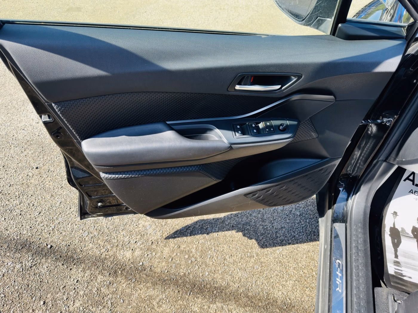Toyota C-HR фото 14