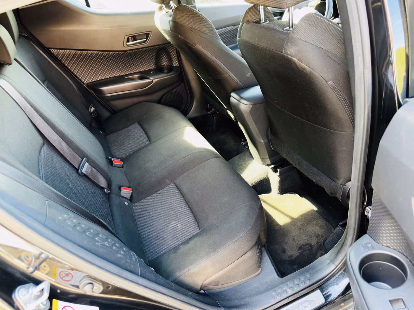 Toyota C-HR фото 11