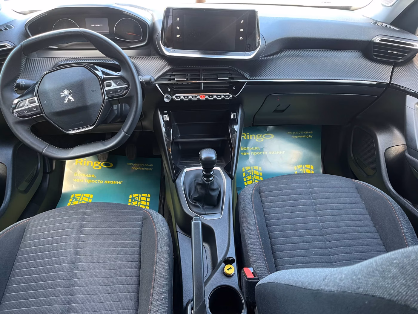 Peugeot 2008 фото 11