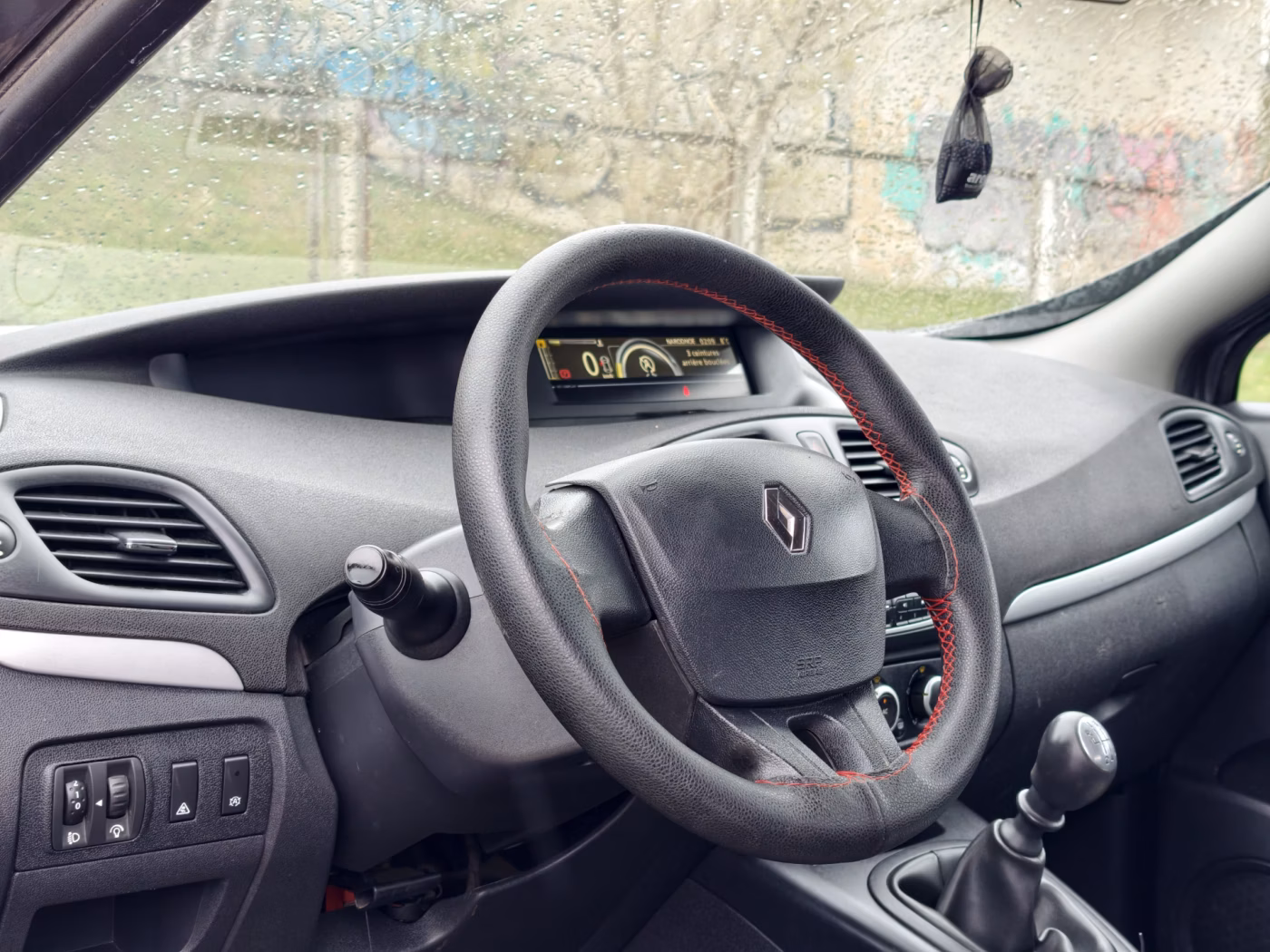 Renault Grand Scenic фото 9