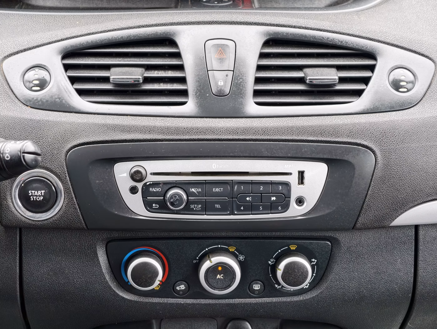 Renault Grand Scenic фото 17