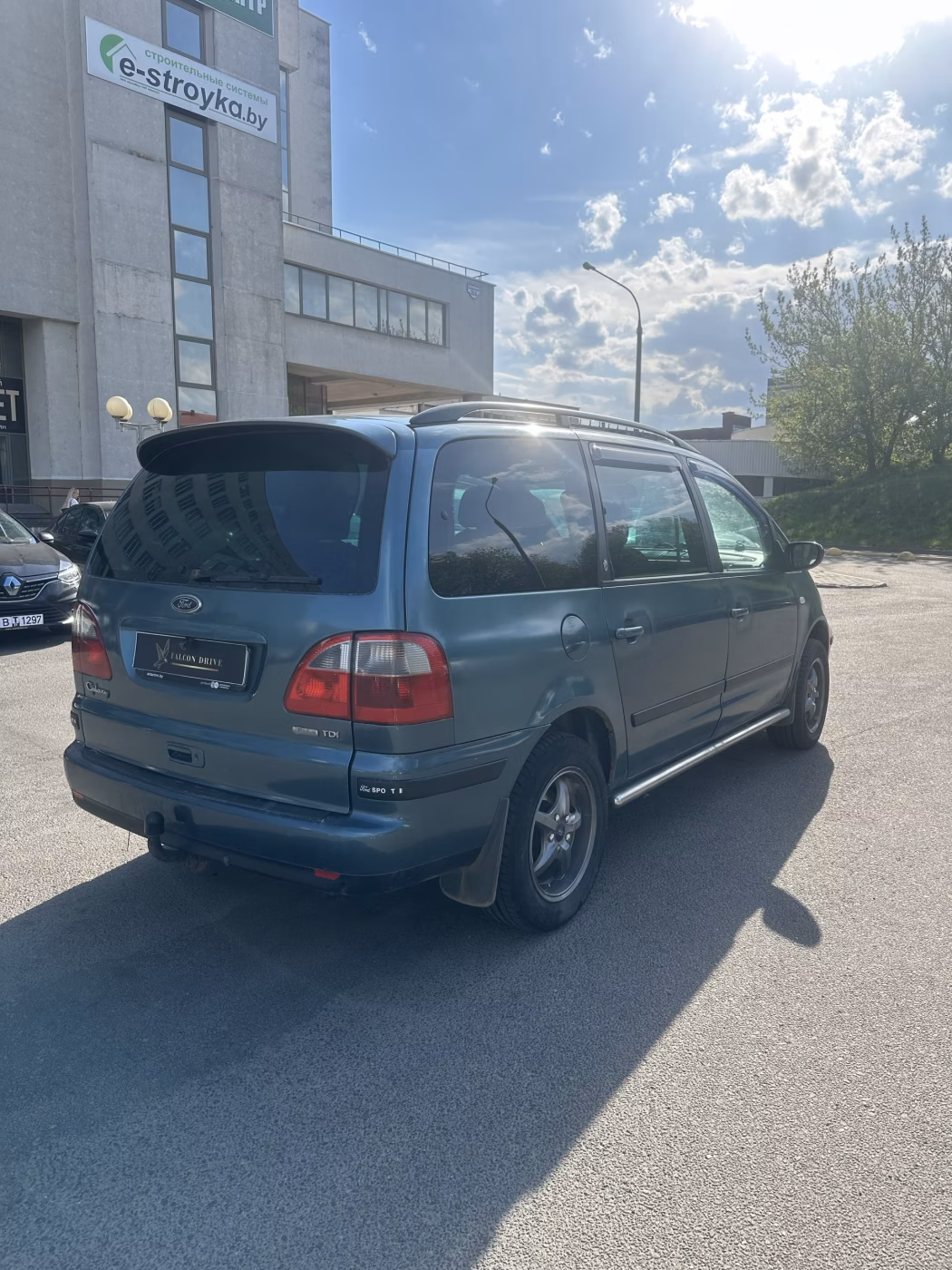 Ford Galaxy фото 7