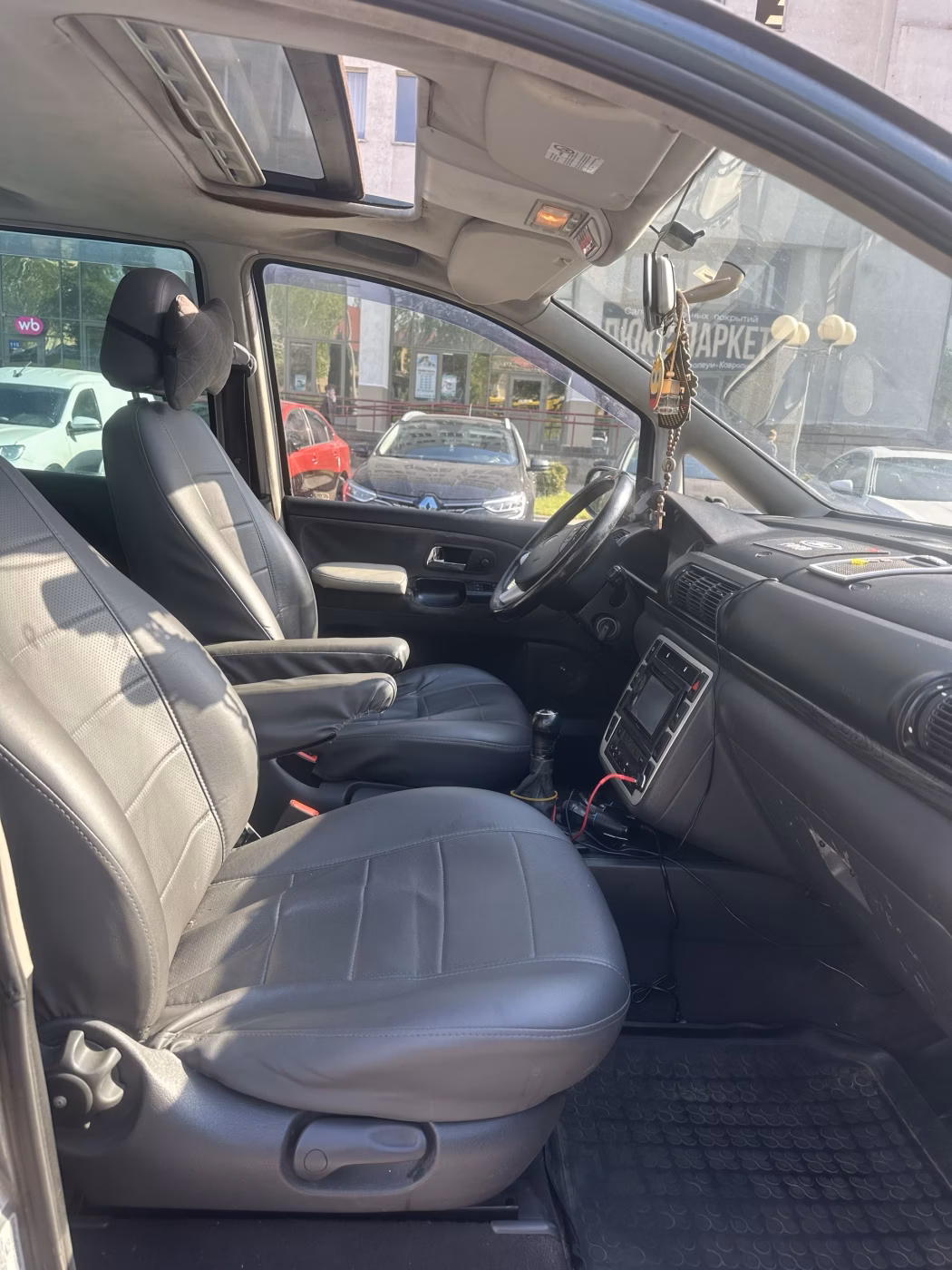 Ford Galaxy фото 9
