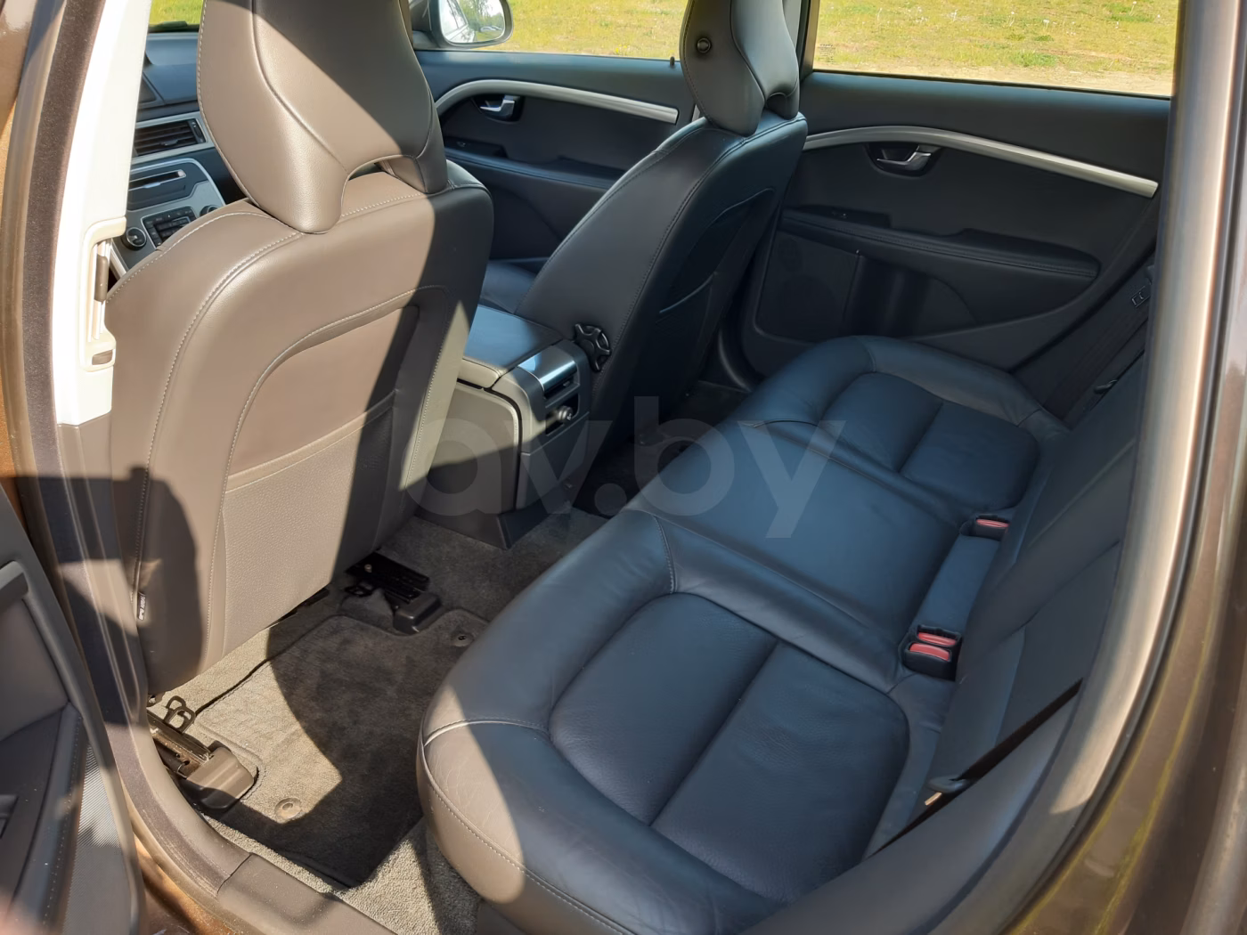 Volvo V70 фото 15