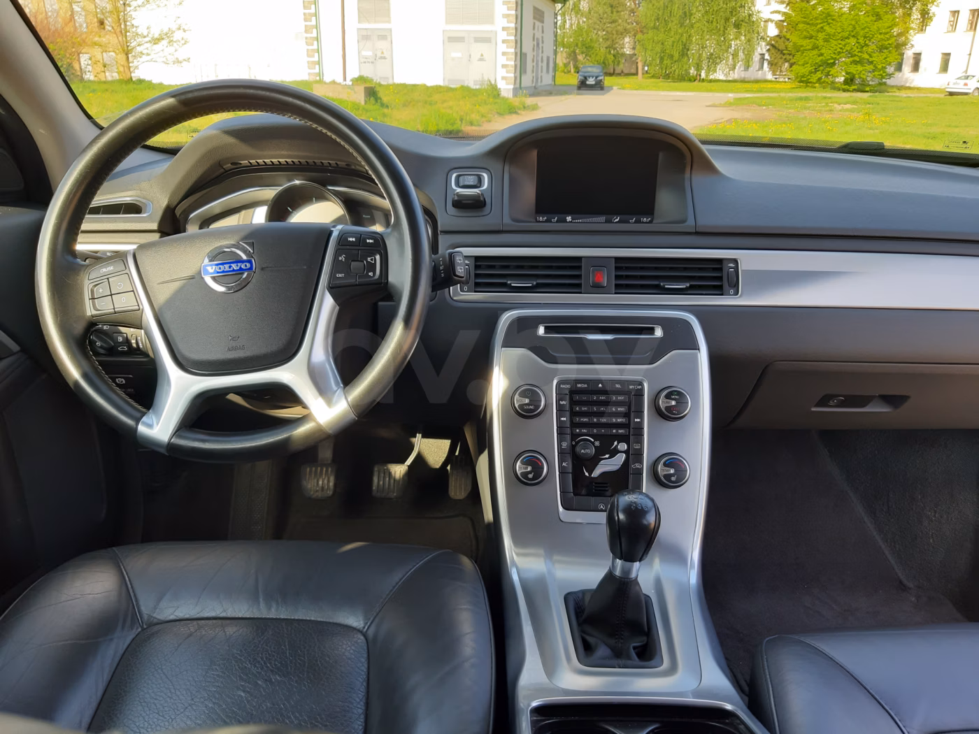 Volvo V70 фото 22