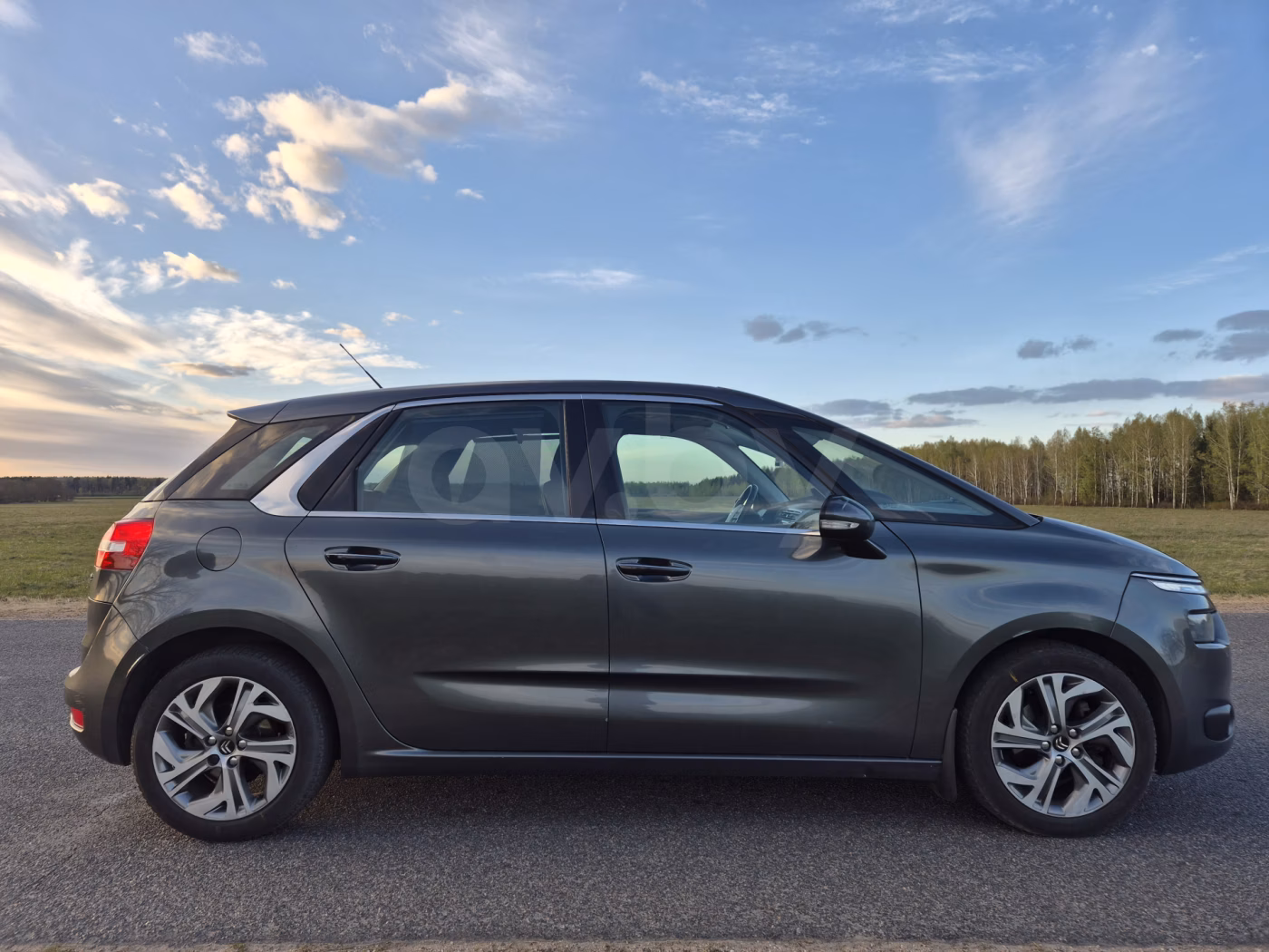 Citroen C4 Picasso фото 7