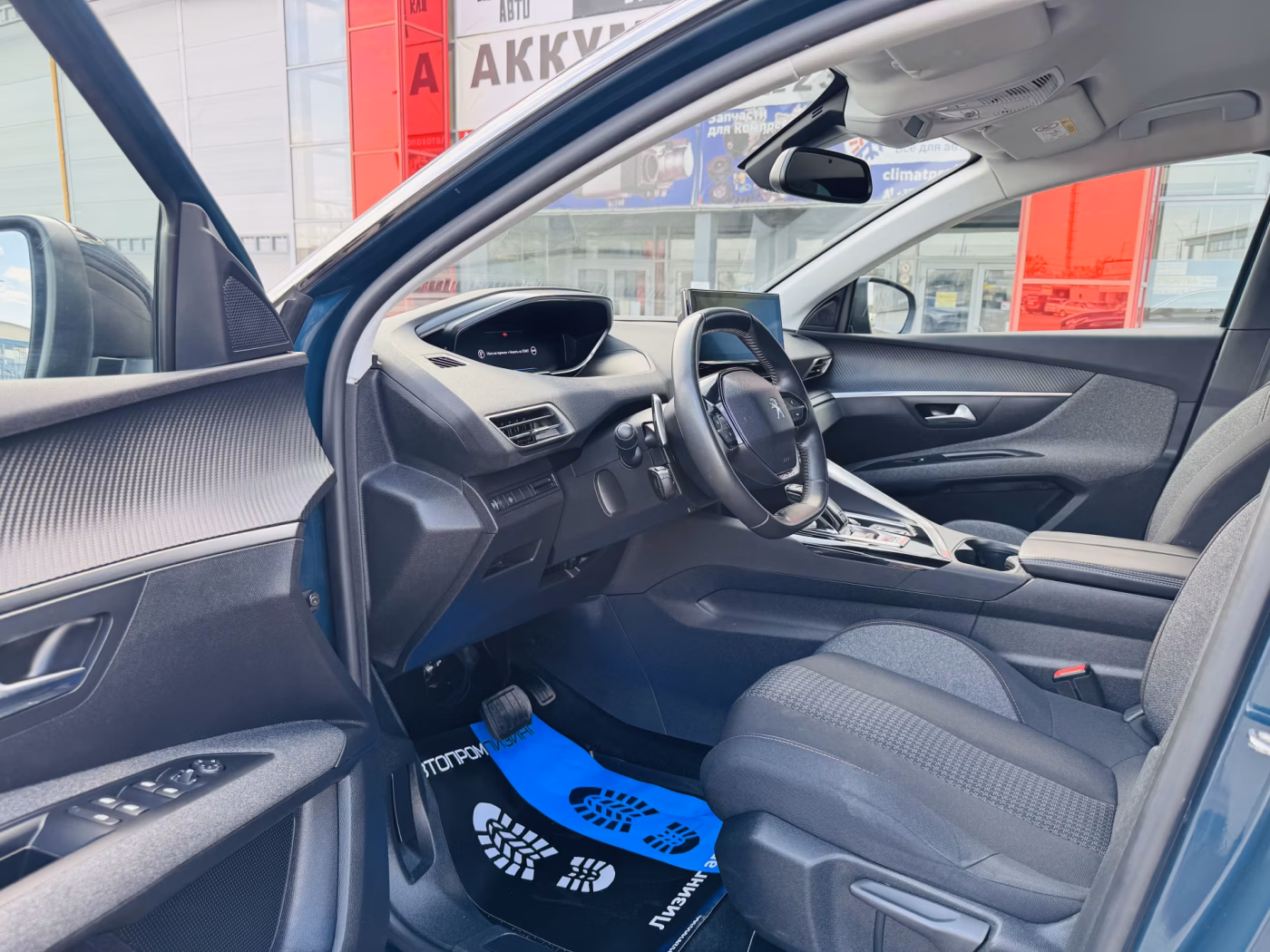Peugeot 5008 фото 5