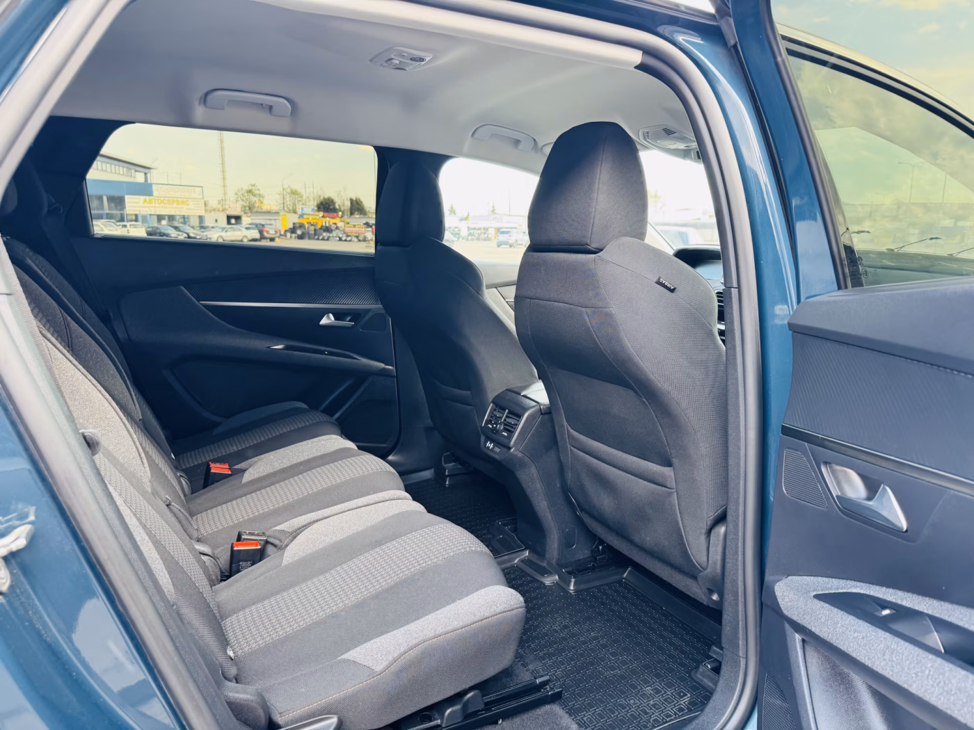 Peugeot 5008 фото 7