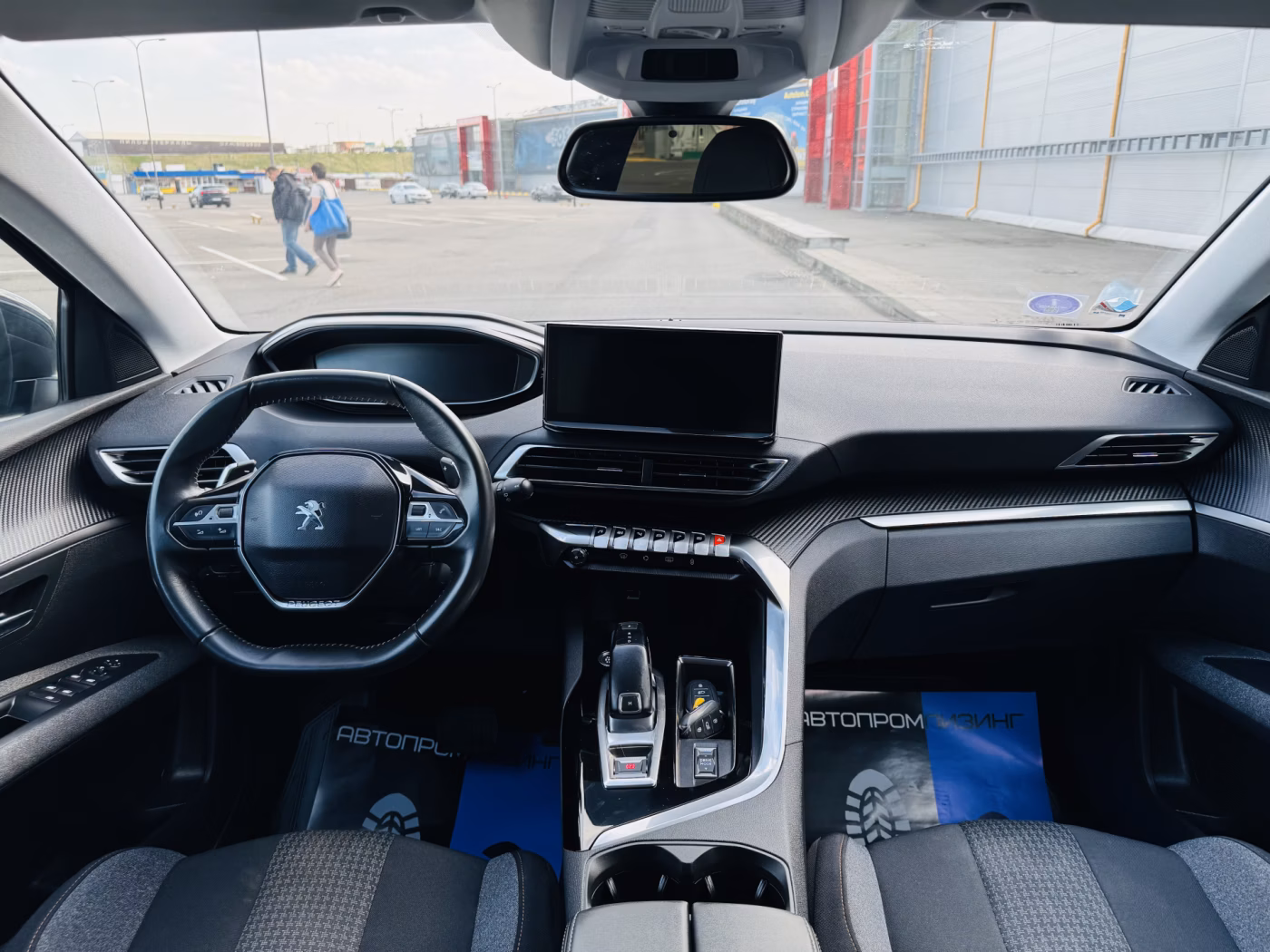 Peugeot 5008 фото 10