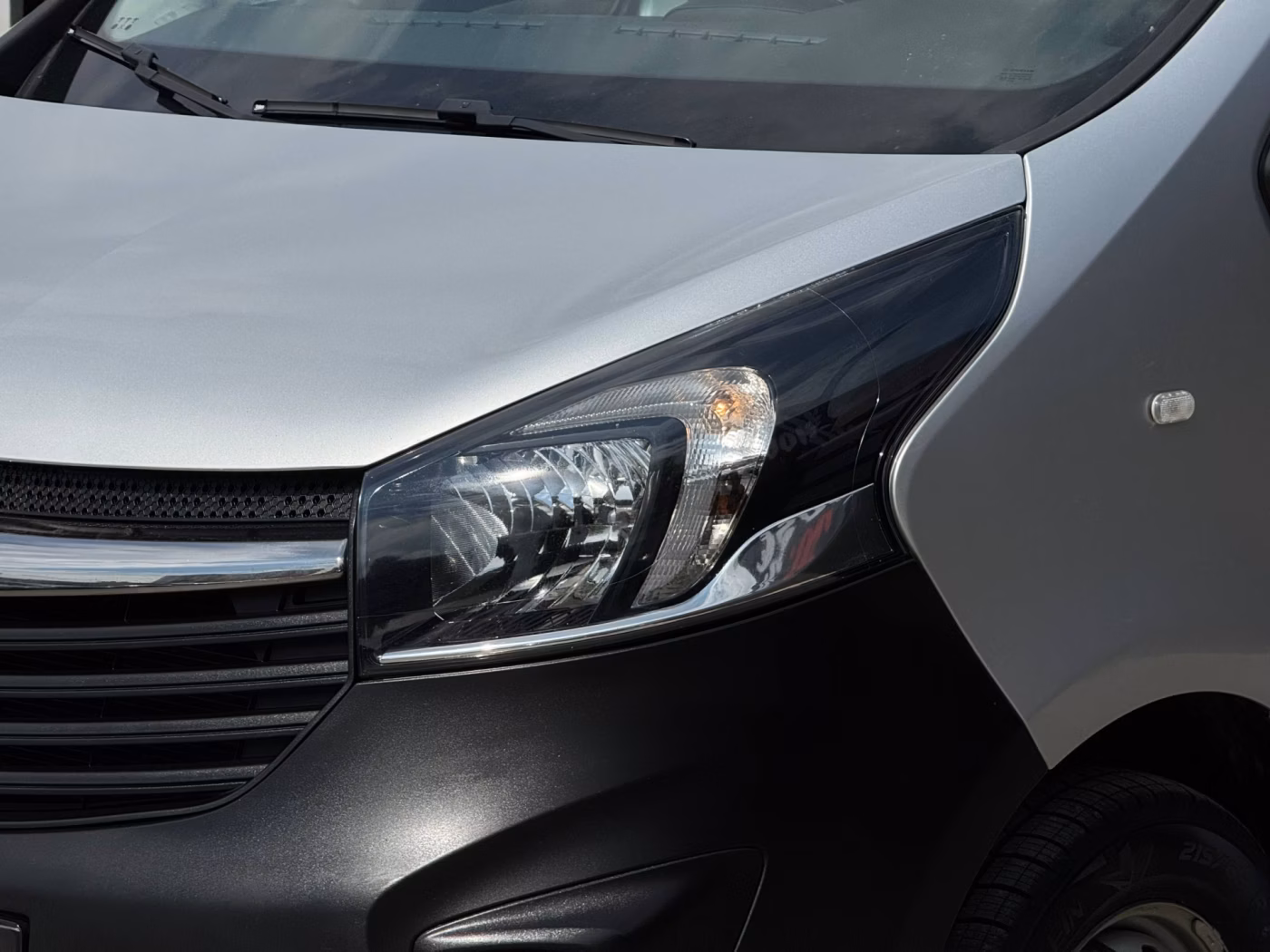 Opel Vivaro фото 22