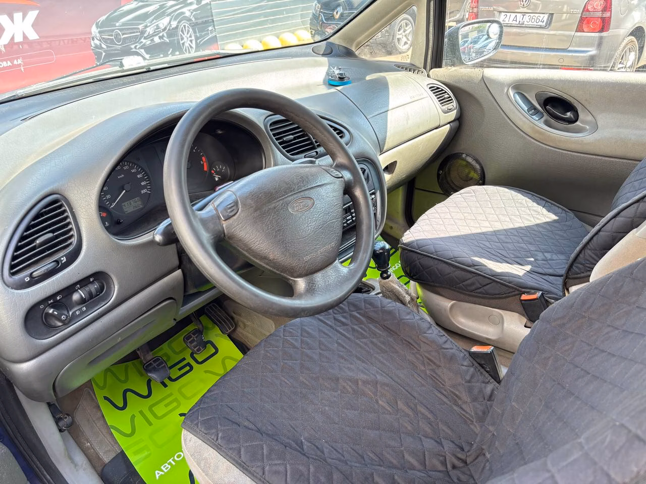 Ford Galaxy фото 10