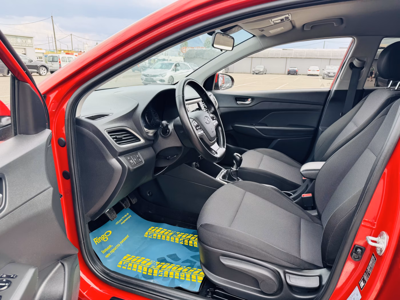 Hyundai Solaris фото 5