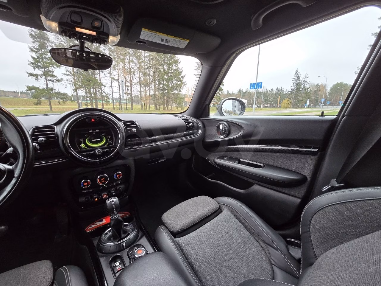 MINI Clubman фото 8