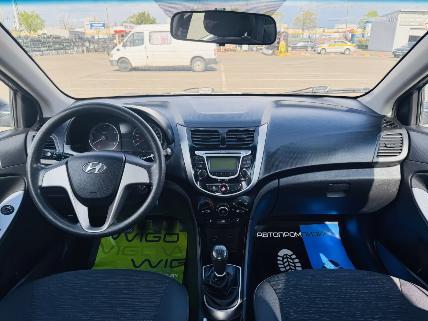 Hyundai Solaris фото 9
