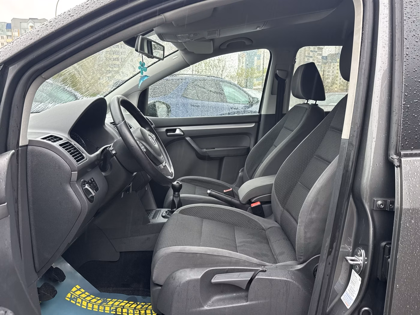 Volkswagen Touran фото 10