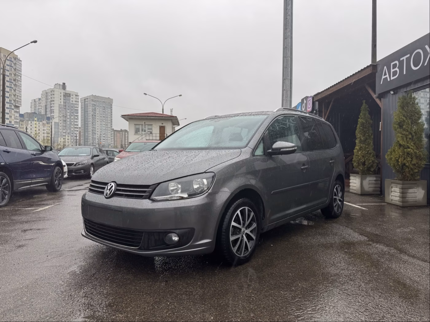Volkswagen Touran фото 3