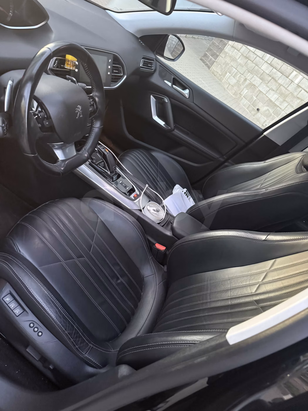 Peugeot 308 фото 10