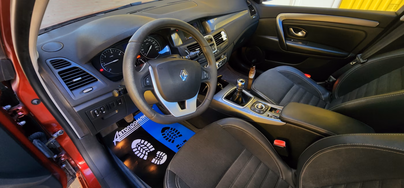 Renault Laguna фото 11