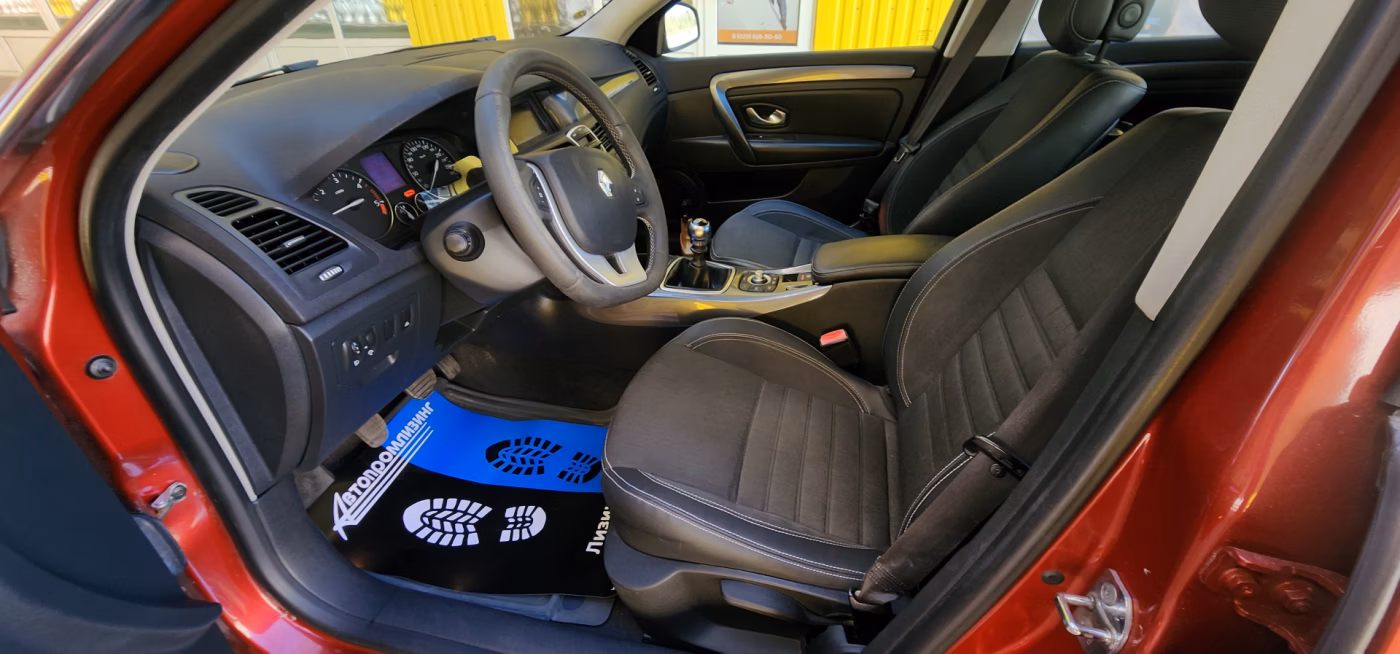 Renault Laguna фото 10