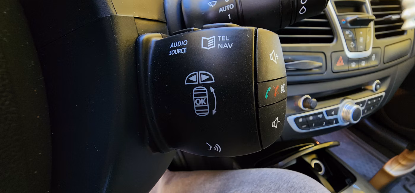 Renault Laguna фото 15
