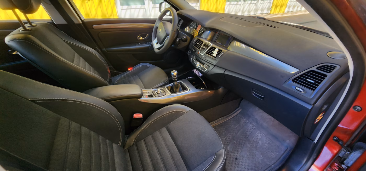 Renault Laguna фото 13