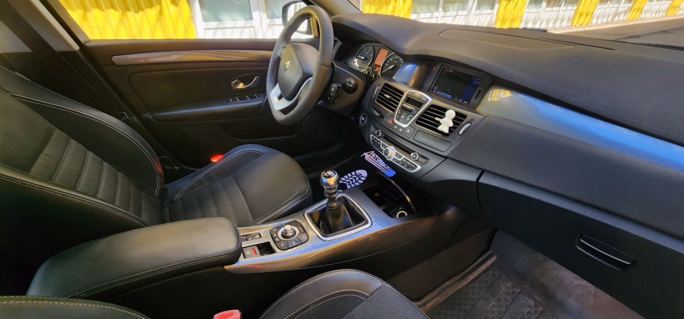 Renault Laguna фото 12
