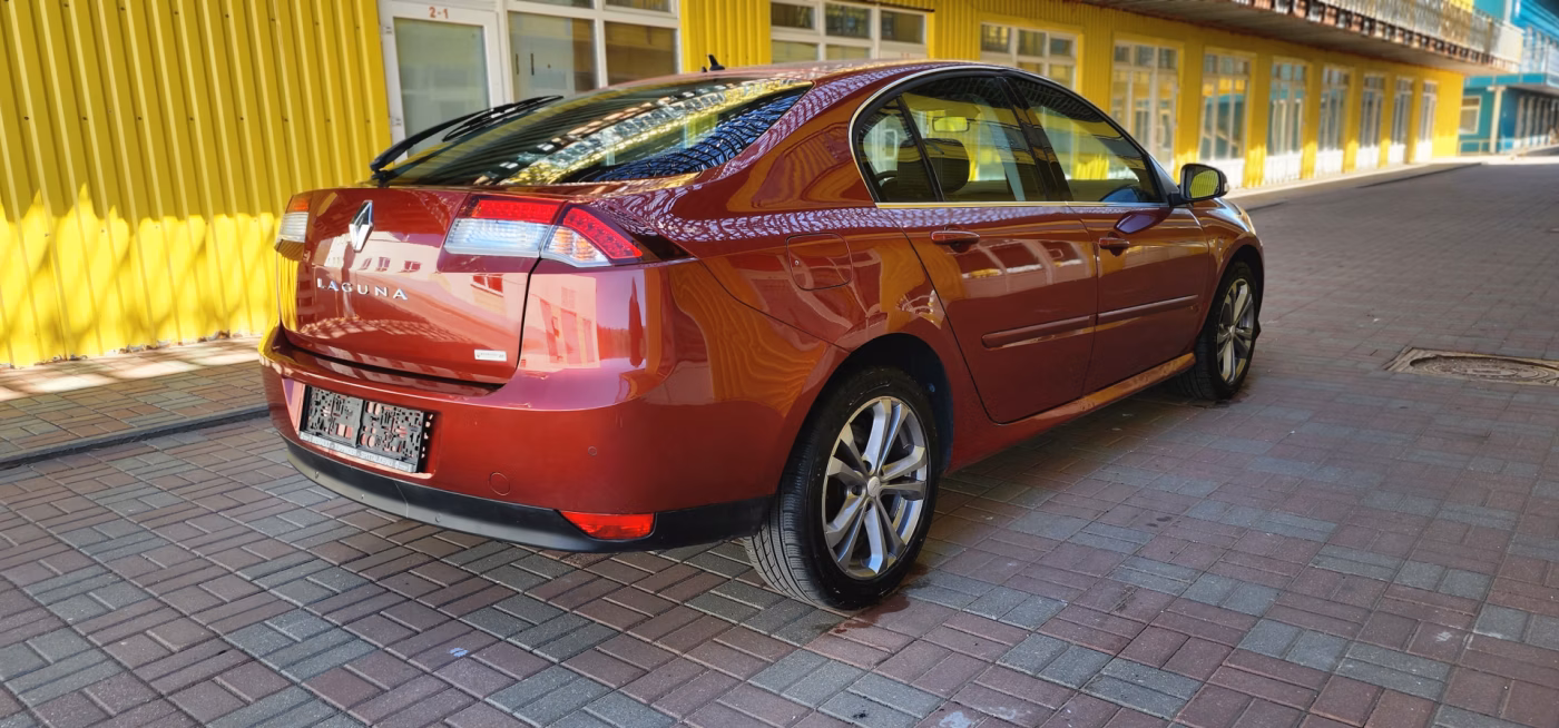 Renault Laguna фото 5