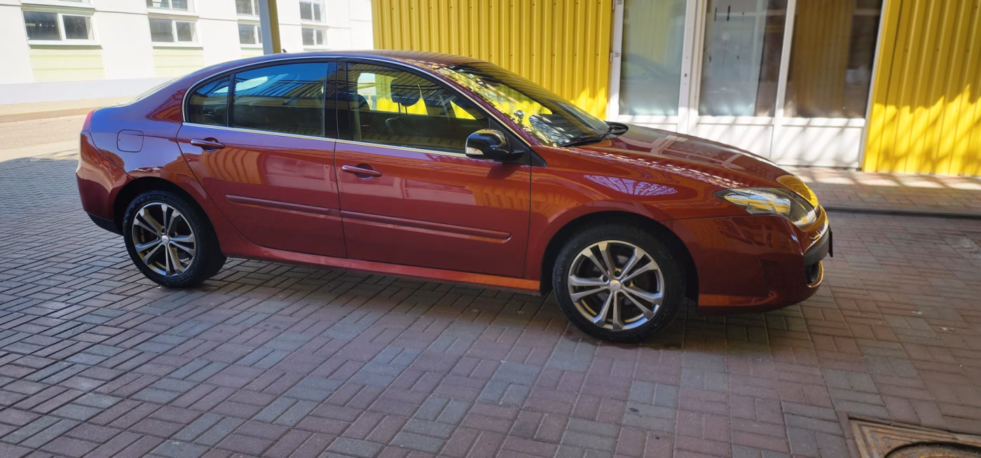 Renault Laguna фото 3
