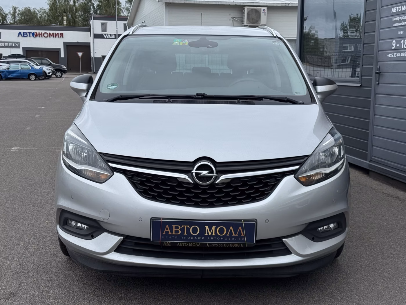 Opel Zafira фото 2