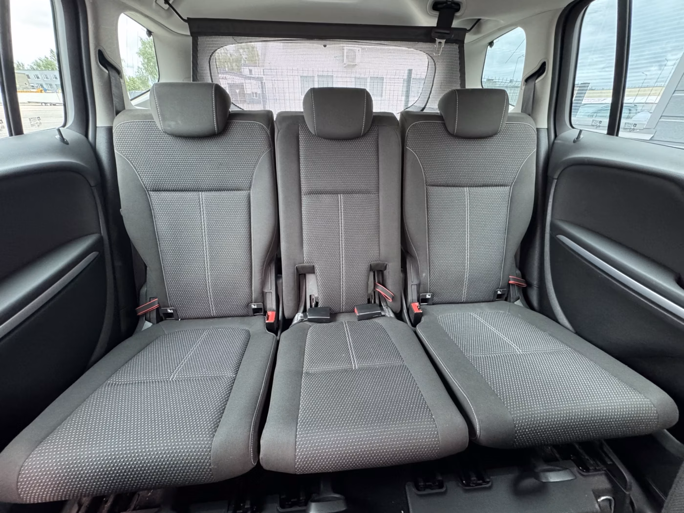 Opel Zafira фото 19