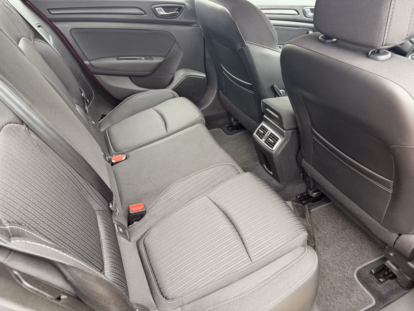 Renault Megane фото 11
