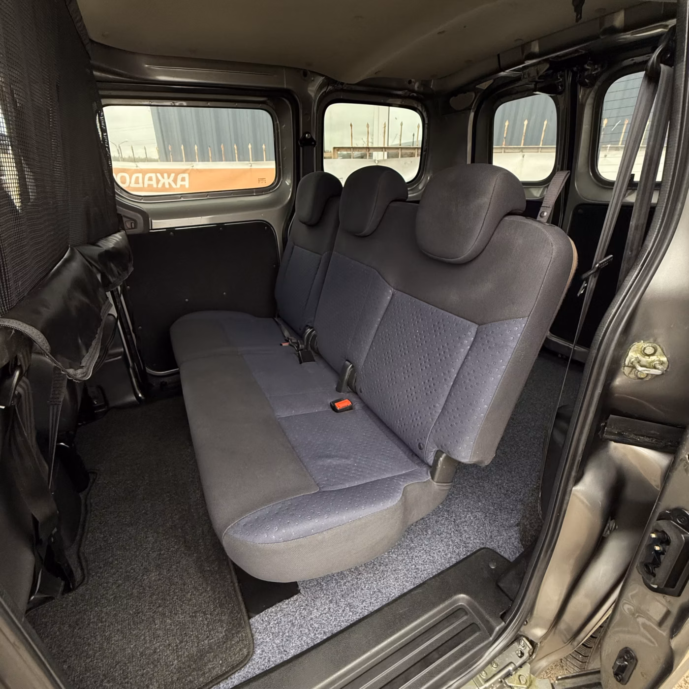 Nissan NV200 фото 14