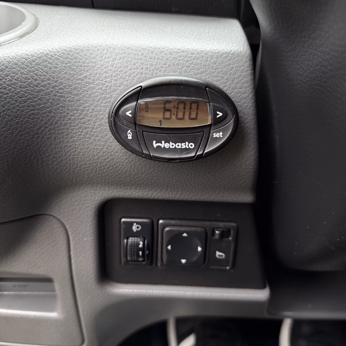Nissan NV200 фото 16