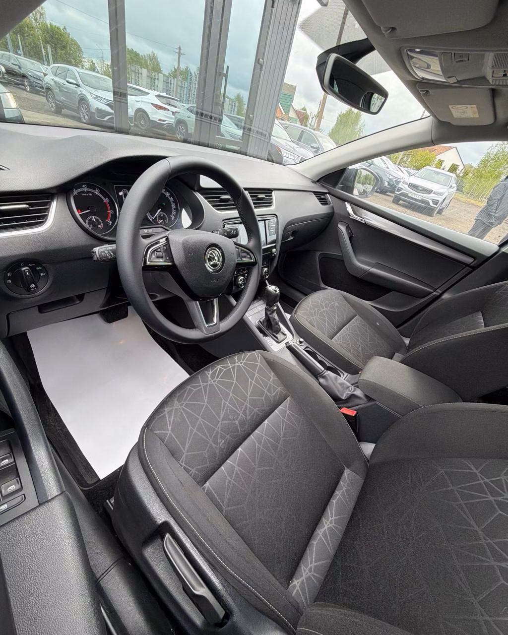 Skoda Octavia фото 8
