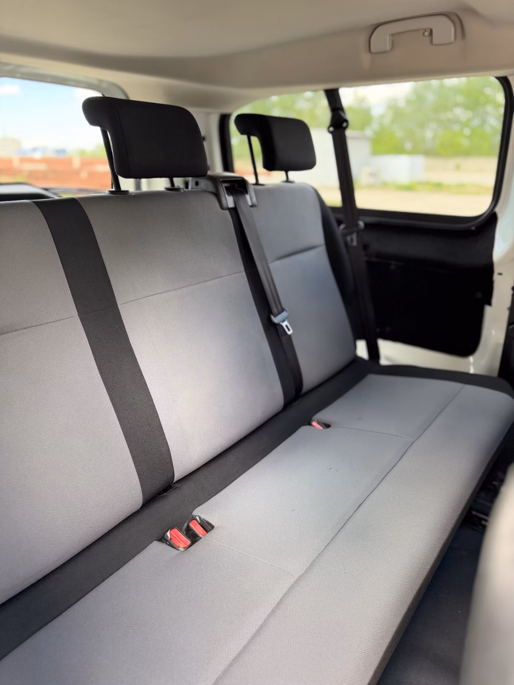 Peugeot Traveller фото 14