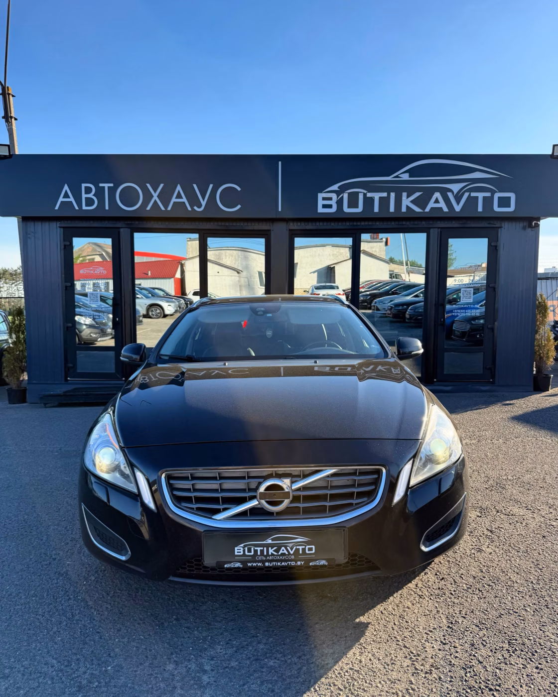 Volvo V60 фото 2