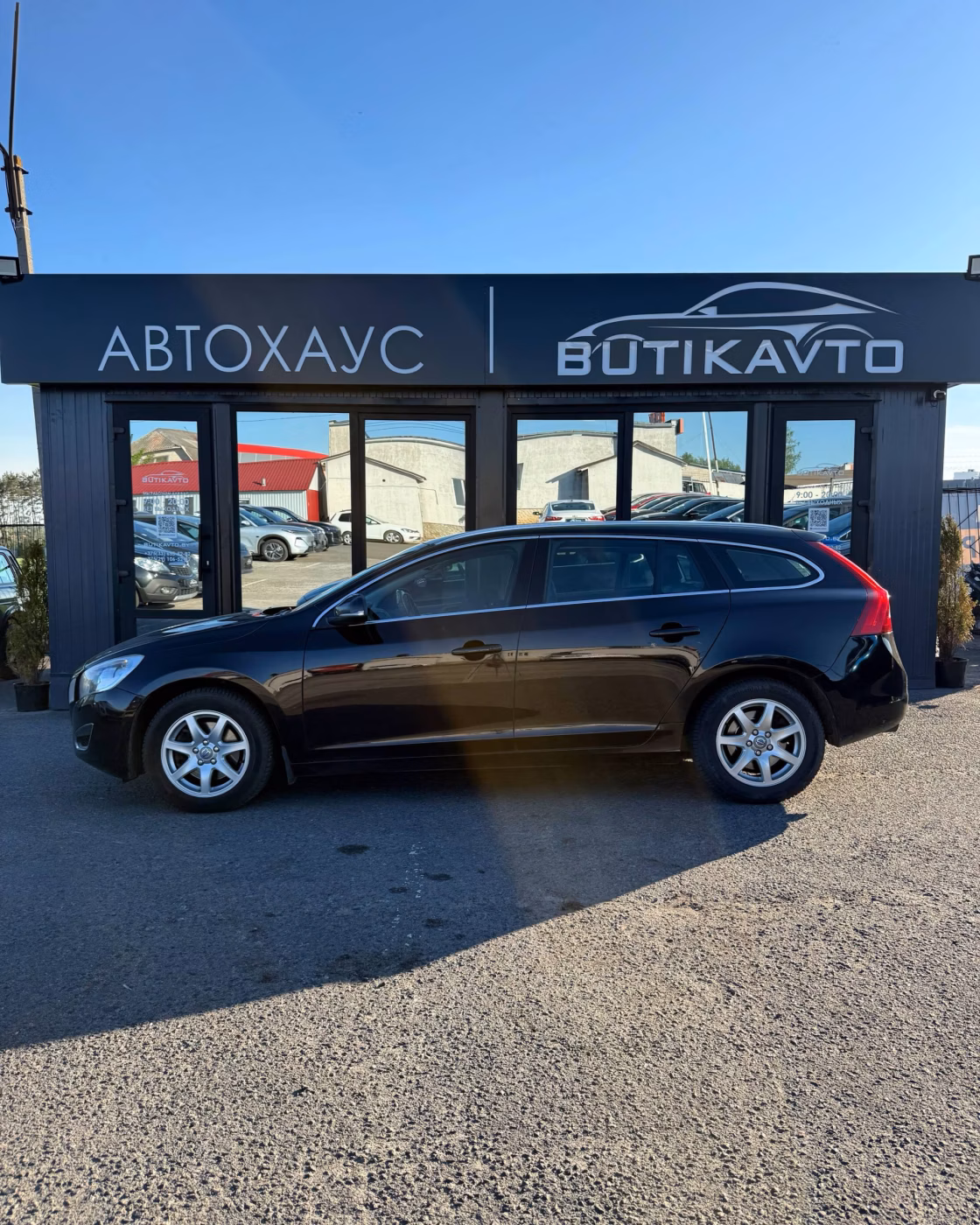 Volvo V60 фото 8