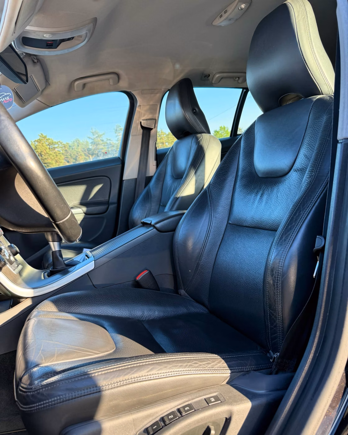 Volvo V60 фото 11